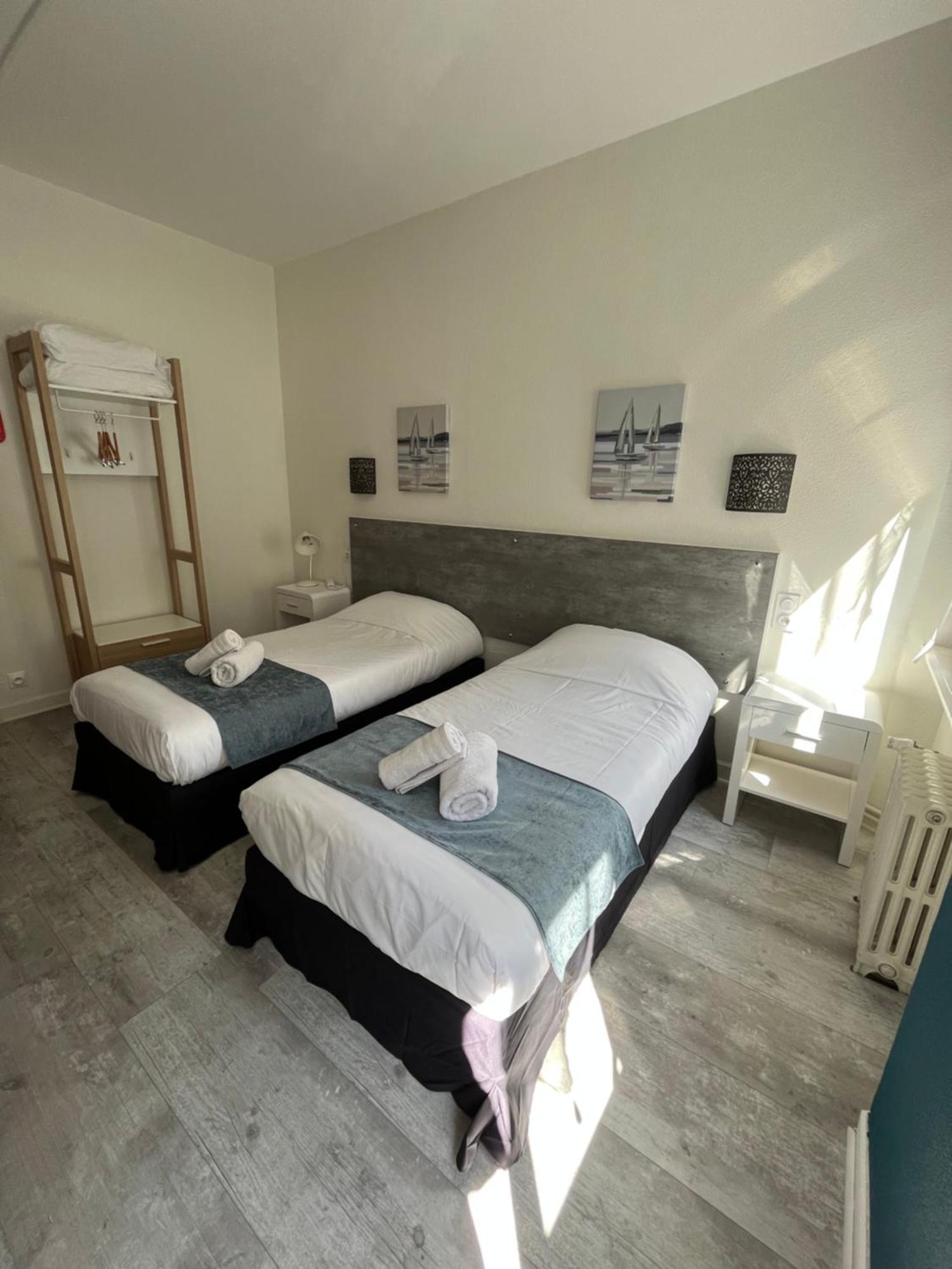 Hotel Agena Brest Exteriör bild